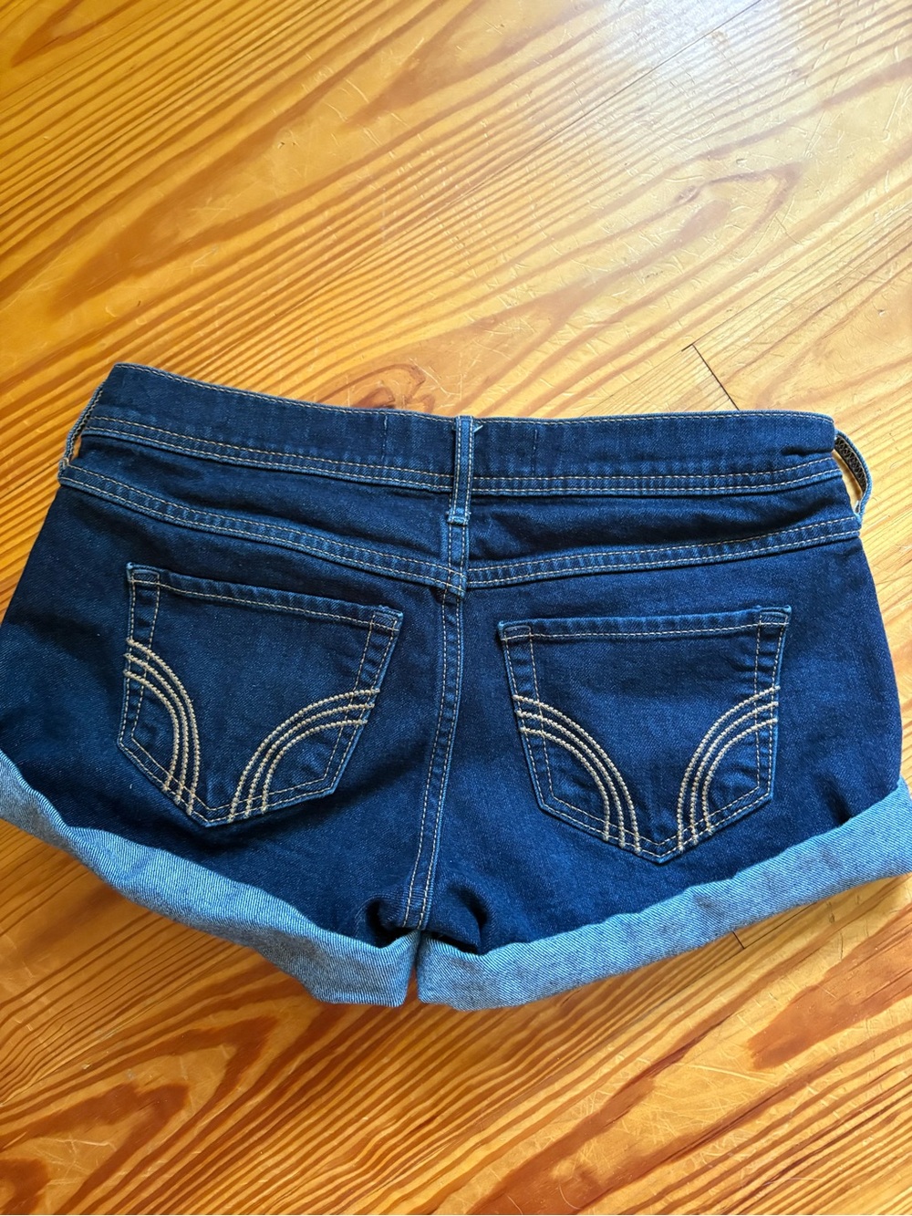Hollister mini shorts